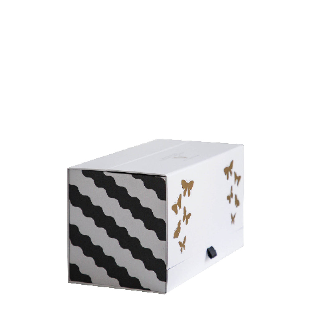 
                  
                    LCF | Crystal Edition | BdB | Grand Cru | Zero Dosage | Cuvée Les Chapelles gift box with glasses
                  
                